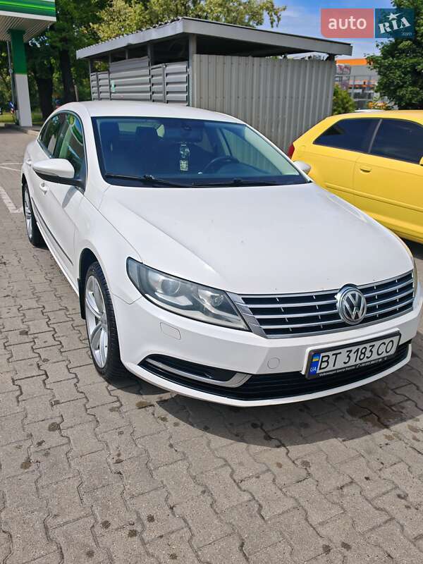 Купе Volkswagen CC / Passat CC 2013 в Киеве