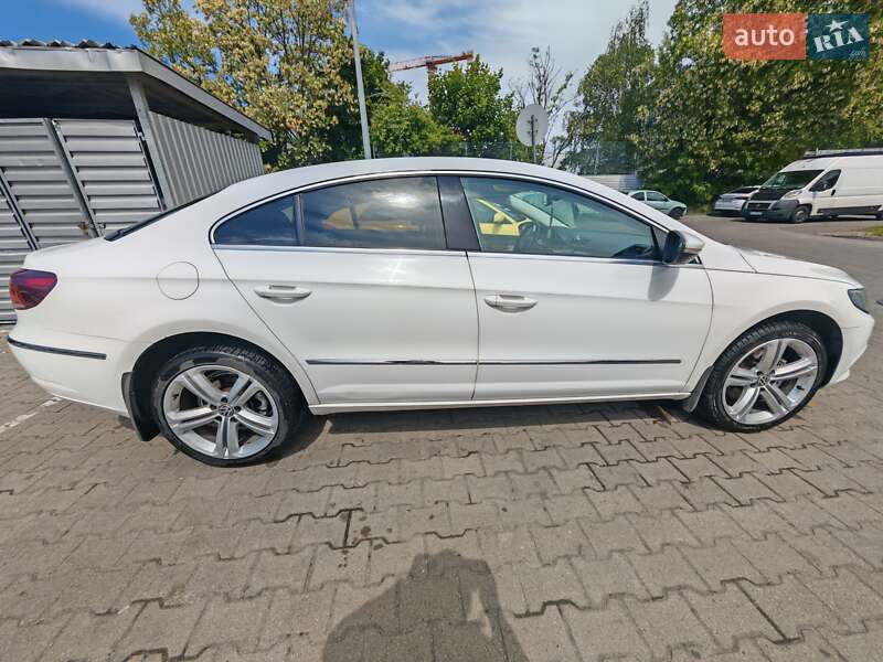 Купе Volkswagen CC / Passat CC 2013 в Киеве