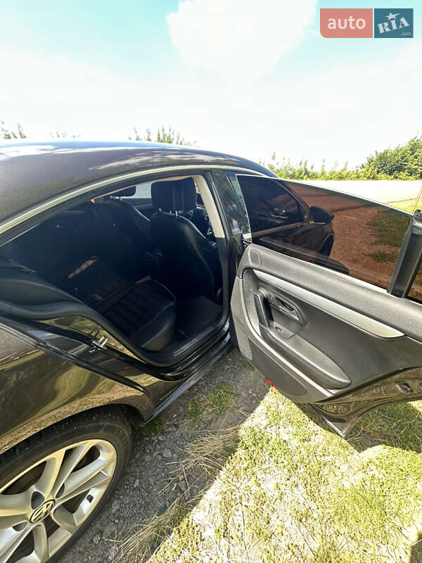 Купе Volkswagen CC / Passat CC 2016 в Лохвице