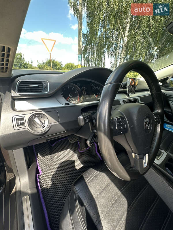 Купе Volkswagen CC / Passat CC 2016 в Лохвице