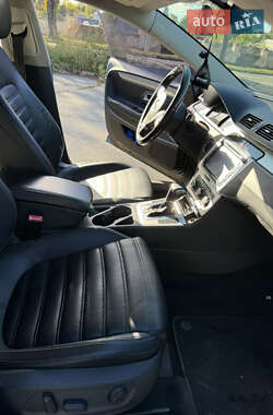 Купе Volkswagen CC / Passat CC 2010 в 