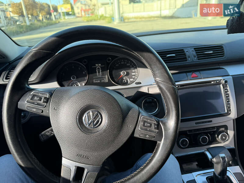 Купе Volkswagen CC / Passat CC 2010 в Житомире
