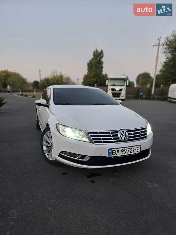 Купе Volkswagen CC / Passat CC 2012 в Умани