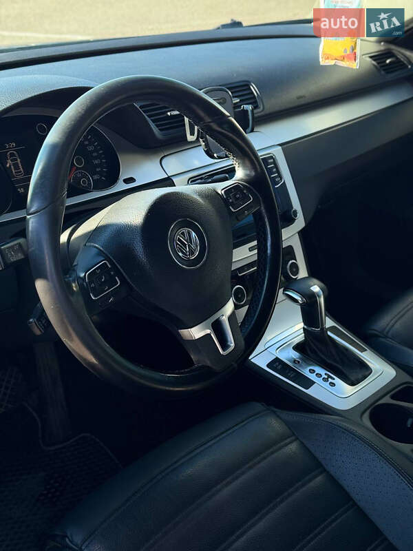 Купе Volkswagen CC / Passat CC 2010 в Житомирі