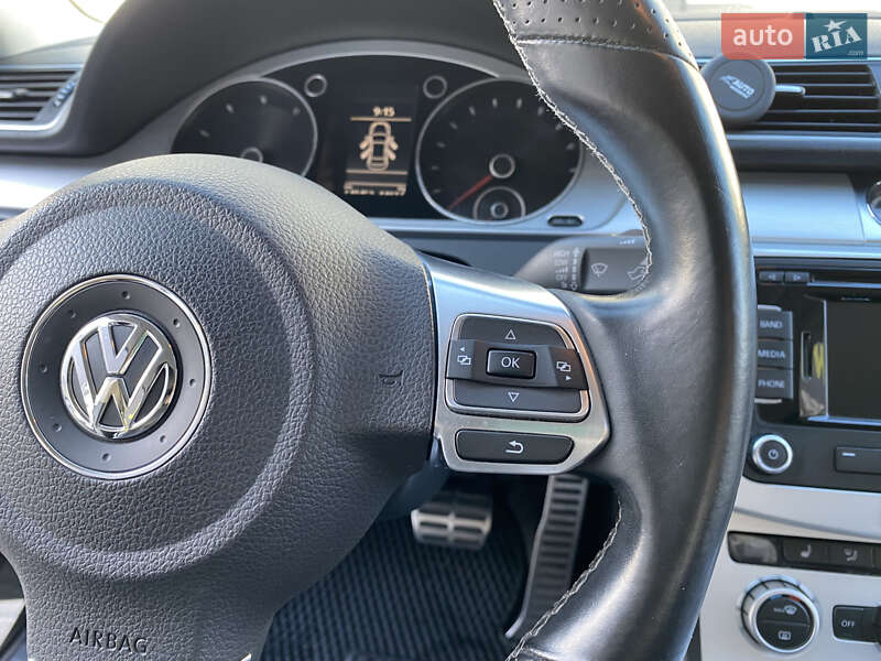Купе Volkswagen CC / Passat CC 2014 в Львове