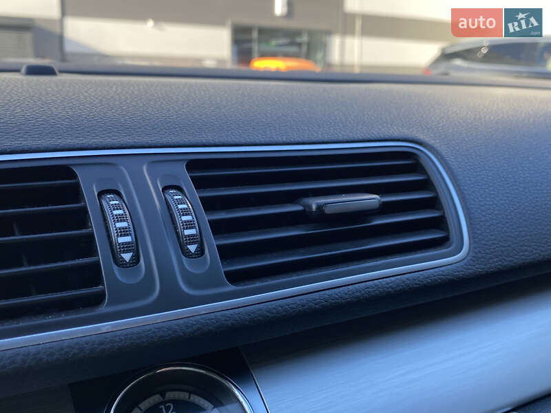 Купе Volkswagen CC / Passat CC 2014 в Львове