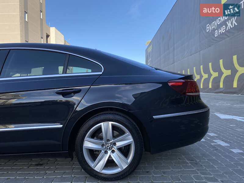 Купе Volkswagen CC / Passat CC 2014 в Львове