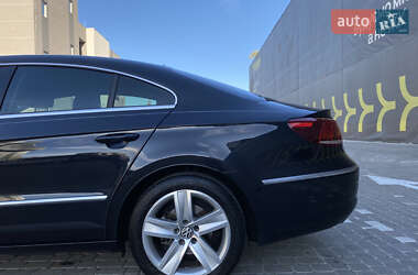 Купе Volkswagen CC / Passat CC 2014 в 