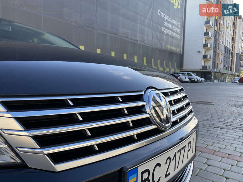 Купе Volkswagen CC / Passat CC 2014 в Львове
