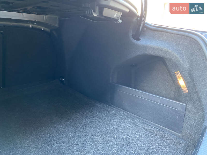 Купе Volkswagen CC / Passat CC 2014 в Львове