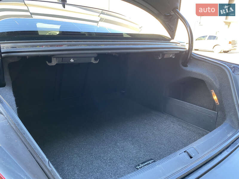 Купе Volkswagen CC / Passat CC 2014 в Львове