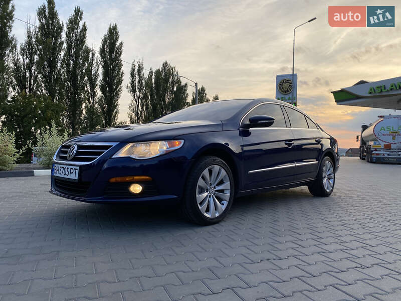 Купе Volkswagen CC / Passat CC 2010 в Хмельницком
