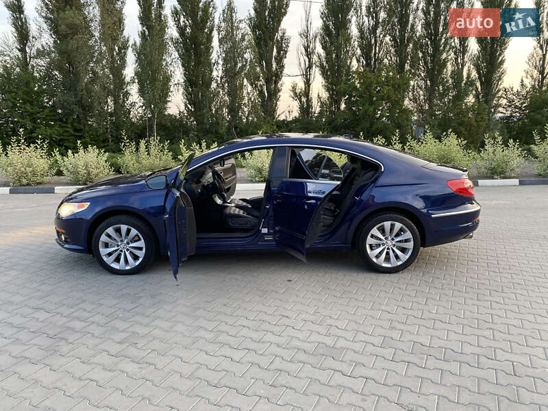 Купе Volkswagen CC / Passat CC 2010 в Хмельницком