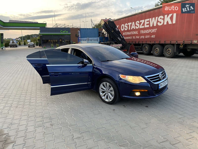 Купе Volkswagen CC / Passat CC 2010 в Хмельницком