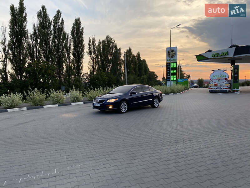 Купе Volkswagen CC / Passat CC 2010 в Хмельницком