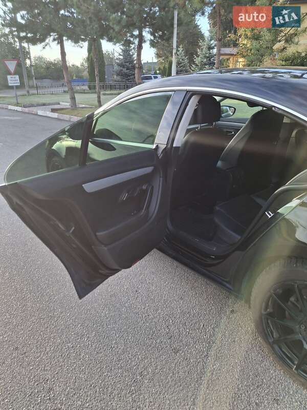 Купе Volkswagen CC / Passat CC 2012 в Виннице