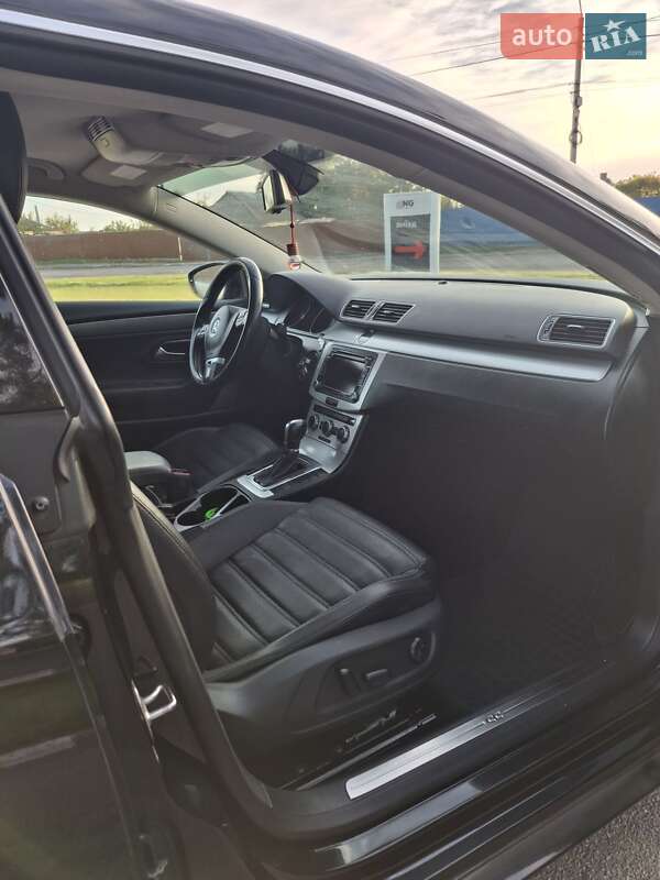 Купе Volkswagen CC / Passat CC 2012 в Виннице