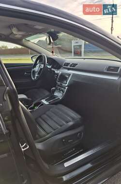 Купе Volkswagen CC / Passat CC 2012 в 