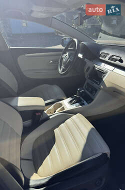 Купе Volkswagen CC / Passat CC 2010 в 