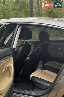 Купе Volkswagen CC / Passat CC 2012 в 