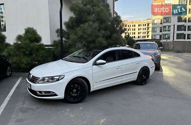Седан Volkswagen CC / Passat CC 2012 в 