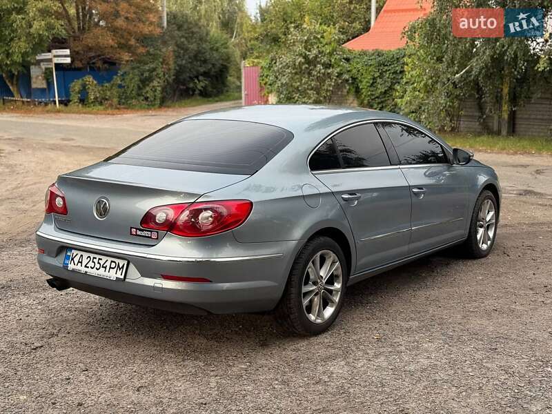Купе Volkswagen CC / Passat CC 2010 в Василькові