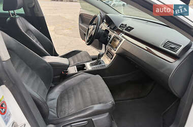 Купе Volkswagen CC / Passat CC 2011 в 