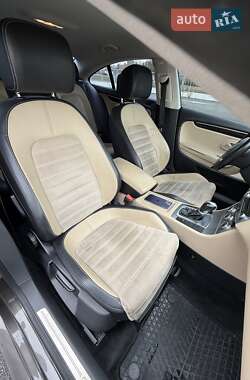 Купе Volkswagen CC / Passat CC 2013 в 