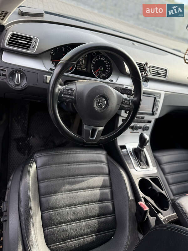 Купе Volkswagen CC / Passat CC 2012 в Мукачево