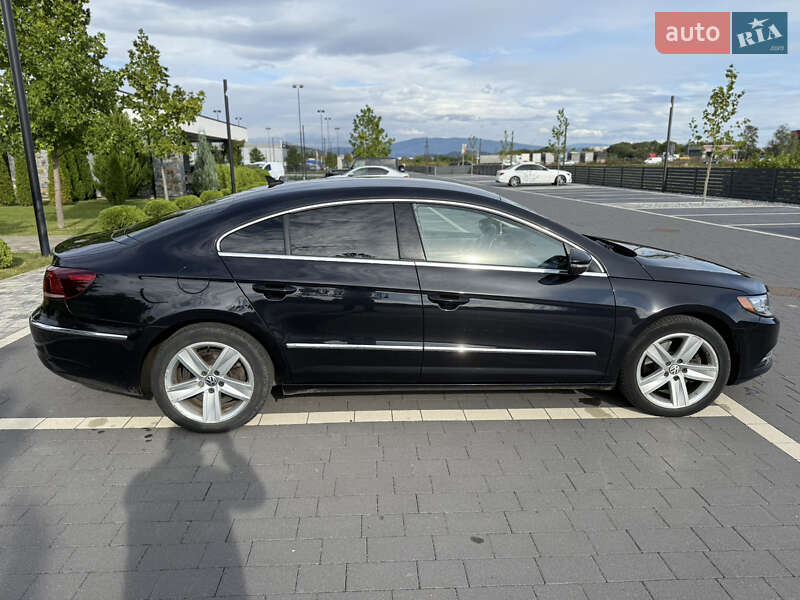 Купе Volkswagen CC / Passat CC 2012 в Мукачево