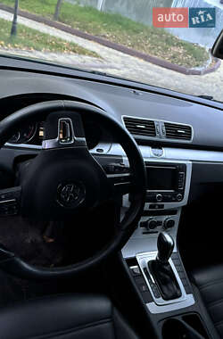 Купе Volkswagen CC / Passat CC 2012 в 