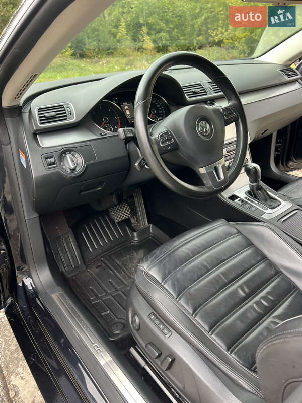 Купе Volkswagen CC / Passat CC 2012 в Залещиках