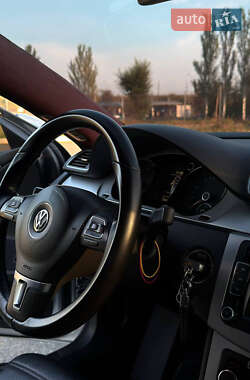 Купе Volkswagen CC / Passat CC 2011 в 