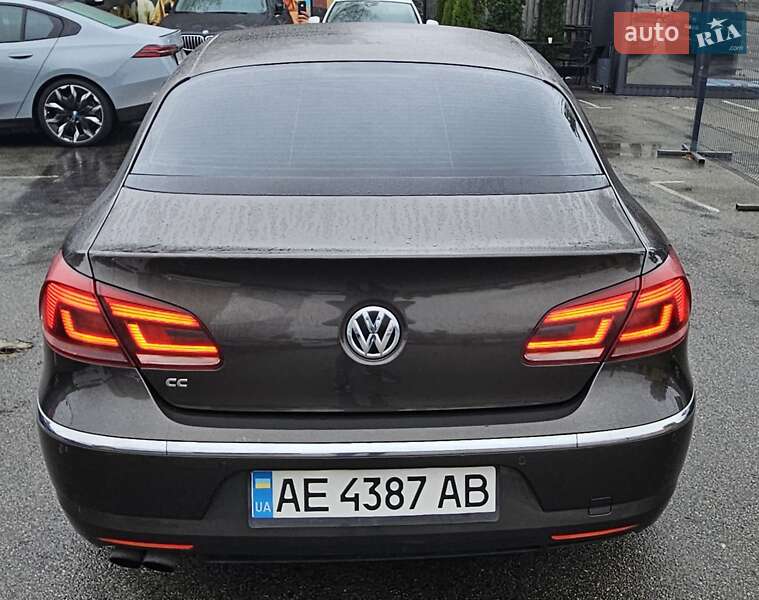 Купе Volkswagen CC / Passat CC 2012 в Києві