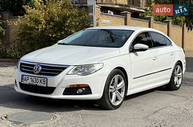 Купе Volkswagen CC / Passat CC 2011 в 