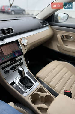Купе Volkswagen CC / Passat CC 2012 в 