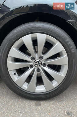Купе Volkswagen CC / Passat CC 2013 в 