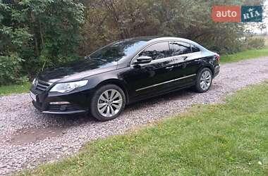 Купе Volkswagen CC / Passat CC 2010 в Львове