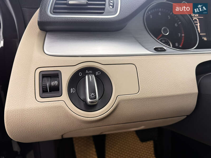 Купе Volkswagen CC / Passat CC 2013 в Виннице