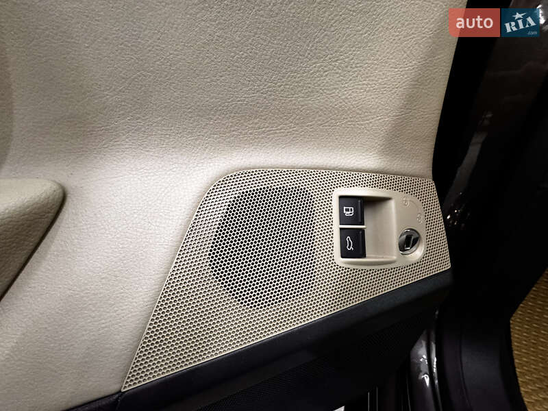 Купе Volkswagen CC / Passat CC 2013 в Виннице