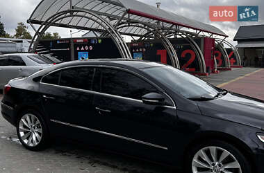 Купе Volkswagen CC / Passat CC 2011 в 