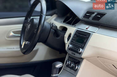 Купе Volkswagen CC / Passat CC 2009 в 