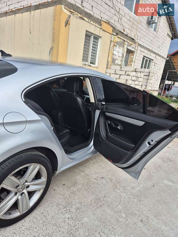 Купе Volkswagen CC / Passat CC 2013 в Киеве