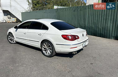 Купе Volkswagen CC / Passat CC 2011 в 