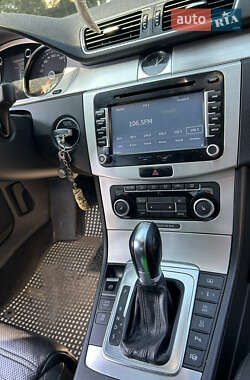 Купе Volkswagen CC / Passat CC 2011 в 