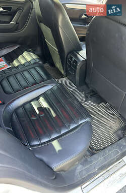 Купе Volkswagen CC / Passat CC 2011 в 