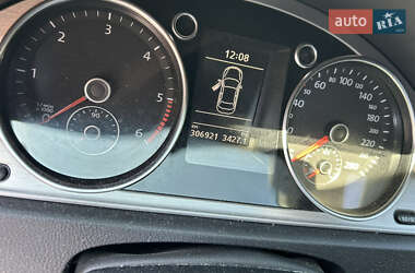Купе Volkswagen CC / Passat CC 2011 в 
