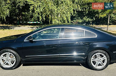 Купе Volkswagen CC / Passat CC 2009 в 
