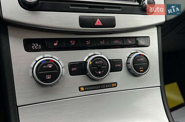 Купе Volkswagen CC / Passat CC 2012 в 