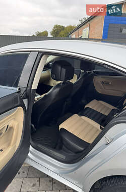 Купе Volkswagen CC / Passat CC 2012 в 